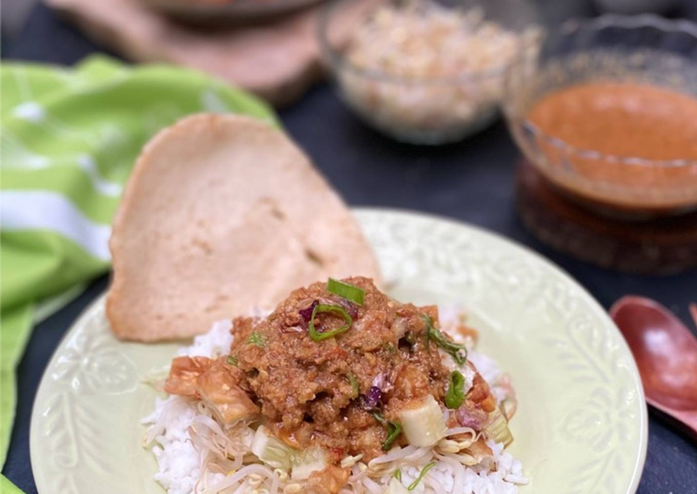 Langkah Mudah untuk Membuat Nasi Lengko khas Cirebon, Lezat Sekali