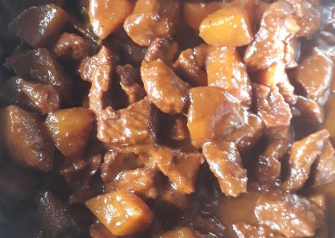 Resep Daging sapi kentang kecap manis oleh irfan gunawan - Cookpad