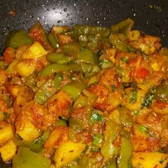 A picture of Aloo shimla mirch ki vegetable.