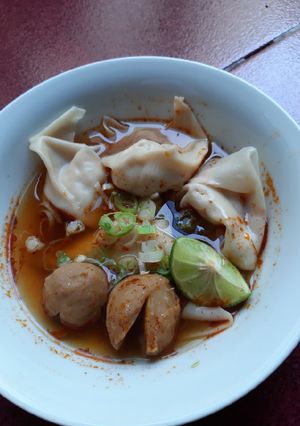 Foto resep Pangsit tuna kuah tomyam