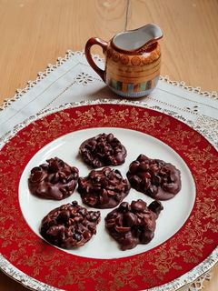 Una foto de Rocas de chocolate 🍫 Versión saludable