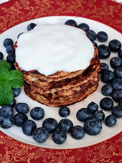 Una foto de Tortitas de avena y banana 🍌Pancakes saludables 🥣 Sin azúcares agregados ni edulcorantes