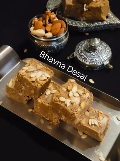મેથીપાક.(Methipak Recipe in Gujarati.) રેસીપી મુખ્ય ફોટો