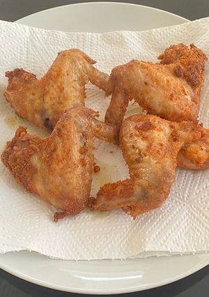 A picture of Fried Chicken Wings With Cayenne & Paprika.