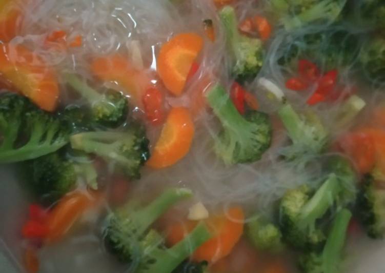 Resep Sayur Bening Brokoli Wortel Anti Gagal