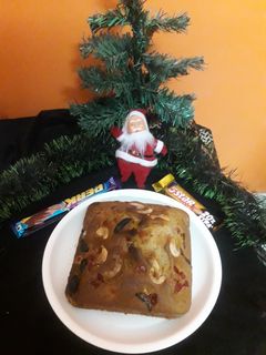 ফ্রুট কেক(Fruit cake recipe in bengali) রেসিপির প্রধান ছবি