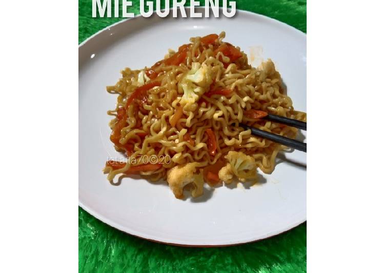 Bagaimana Menyiapkan Mie goreng, Enak