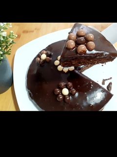 Una foto de Tarta de chocolate sol con tres ingredientes