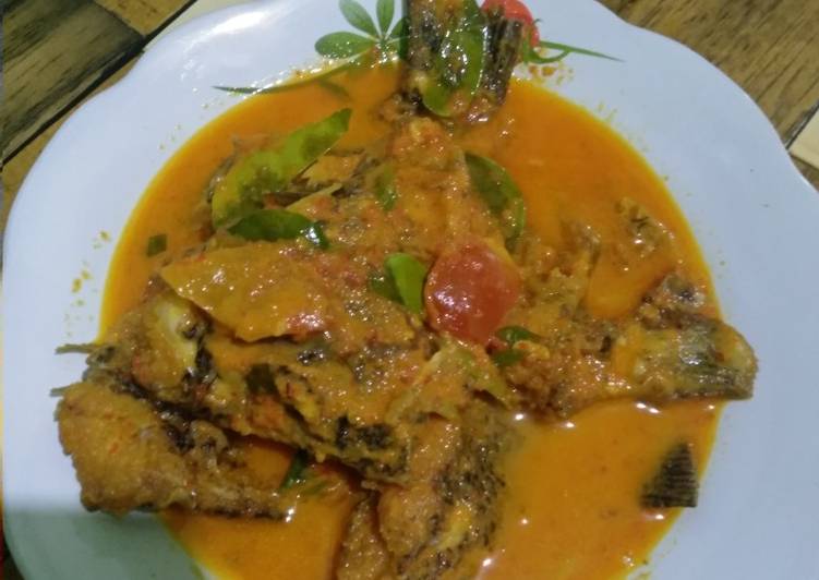 Cara Gampang Menyiapkan Gulai Ikan Nila, Lezat Sekali