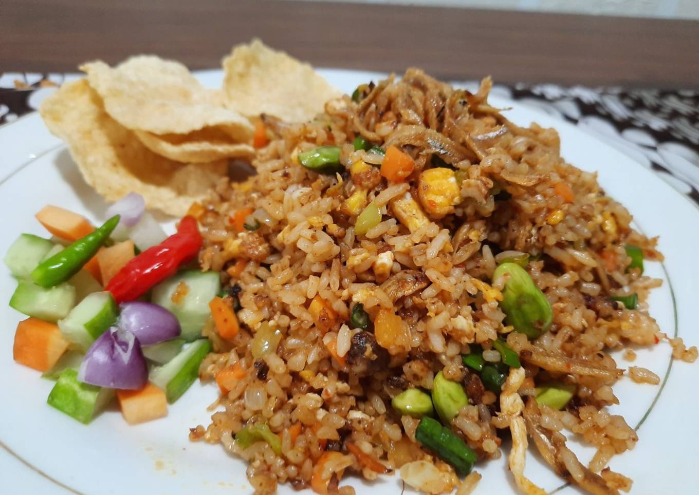 Nasi goreng teri pete