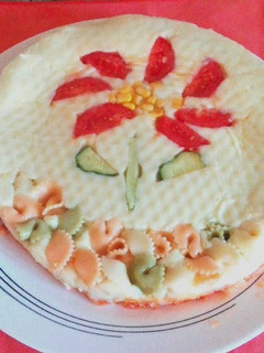 Una foto de Tarta fria de puré de patata con pescado