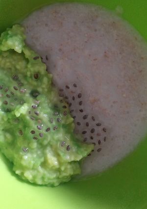 Foto resep MPASI 7m+ ; Oatmeal with Avocado and chia seeds
