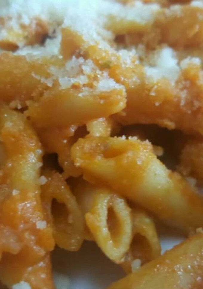 Una foto de Macarrones con chorizo y zanahoria en thermomix