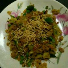 A picture of Roti poha.