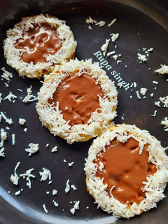 मिनी चॉकलेट पैनकेक (mini chocolate pancake recipe in Hindi) रेसिपी मुख्य फोटो