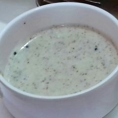 A picture of Coconut chutney.