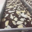 Brownies panggang shiny crust