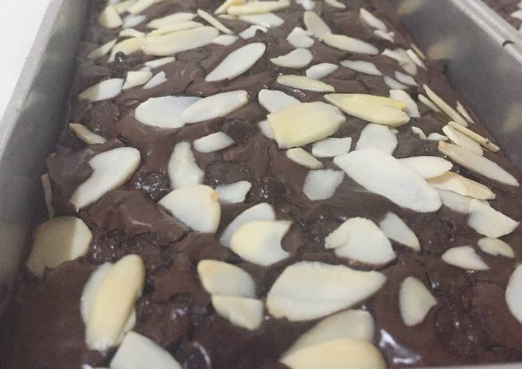 Resep Brownies panggang shiny crust Anti Gagal