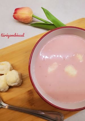 Eperkrémleves túrógombóccal 🍓 - cukormentes recept fotója