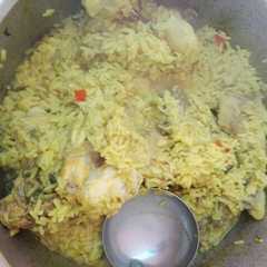 Una foto de Arroz con pollo