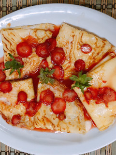 A picture of Thick Strawberry Crepes.