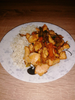 Una foto de Pollo a la canela estilo chino