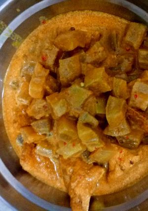 Foto resep Kikil Tahu Kuning Pedes