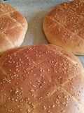 بريوش مغربي بالسمسم و حبة حلاوة
