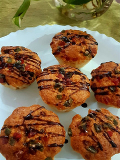 A picture of Tutti fruity cup cake.