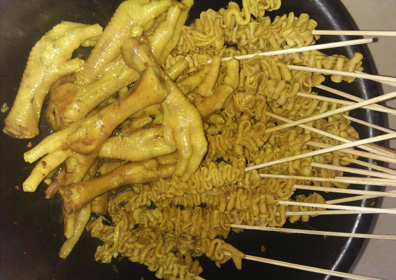 Sate usus dan ceker ayam ala angkringan