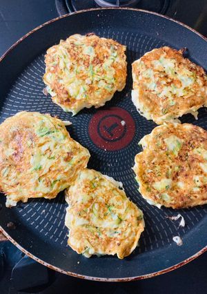 Keto cukkini tócsni sajttal recept fotója