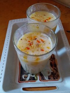 केला दूध शेक (kela doodh shake recipe in Hindi) रेसिपी मुख्य फोटो