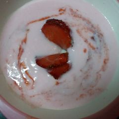 A picture of Strawberry Flavour curd.