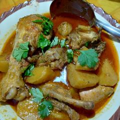 A picture of Chicken Aloo.