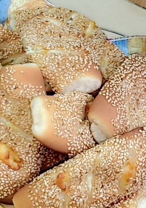 صورة لوصفة ساندويتش العجينه الذهبيه وبنص كيلو دقيق نعمل 20 ساندويتش