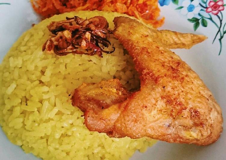 Nasi Kuning Rice Cooker