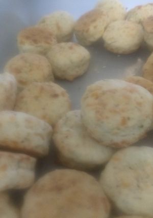 Una foto de Scones de queso