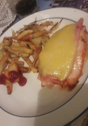 Una foto de Churrasco de pollo con papas fritas
