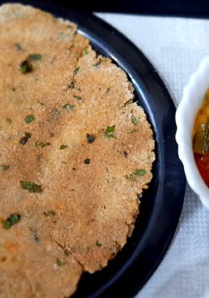 A picture of Wheat Bran flour Roti.