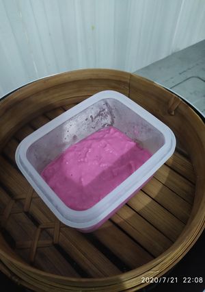 Foto resep Bolu Kukus Buah Naga | Snack MPASI 8m+