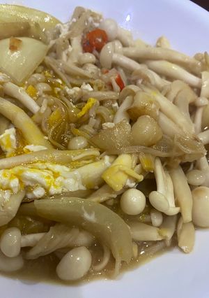 Foto resep Tumis jamur salju dan enoki