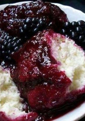 A picture of Blackberry Dumplings.