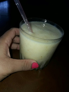 Una foto de Licuado de banana, pera y manzana