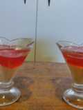 Postre de jalea y crema cheesecake