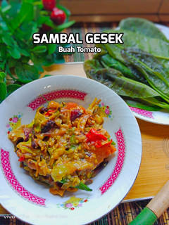 Gambar 3:11:23 - Sambal gesek buah tomato