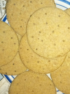 A picture of Wheat biscuit.