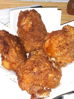 A picture of Southern fried chicken.