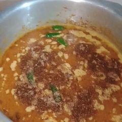 A picture of Aloo chicken shorba.