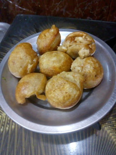 பணியாரம் (Paniyaaram recipe in tamil) செய்முறை முக்கிய புகைப்படம்