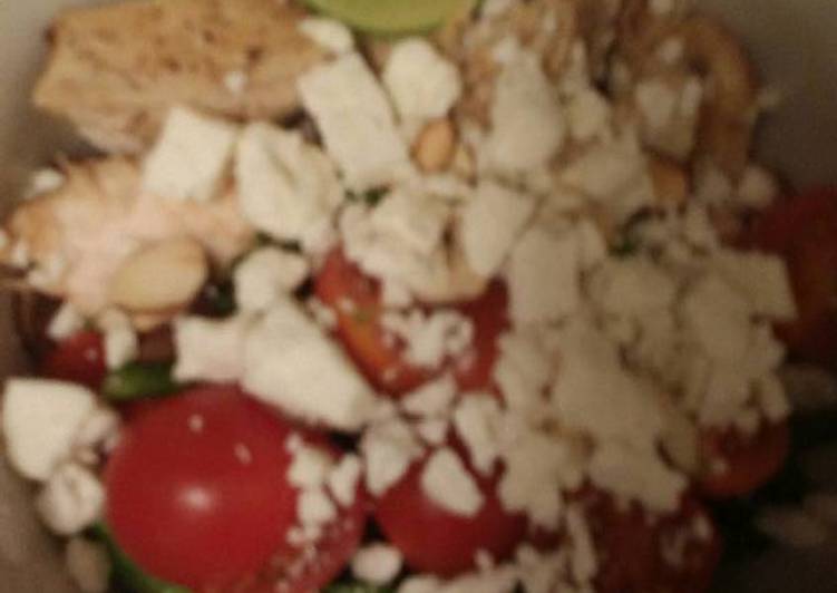 Steps to Make Speedy Red Quinoa Chicken Bowl